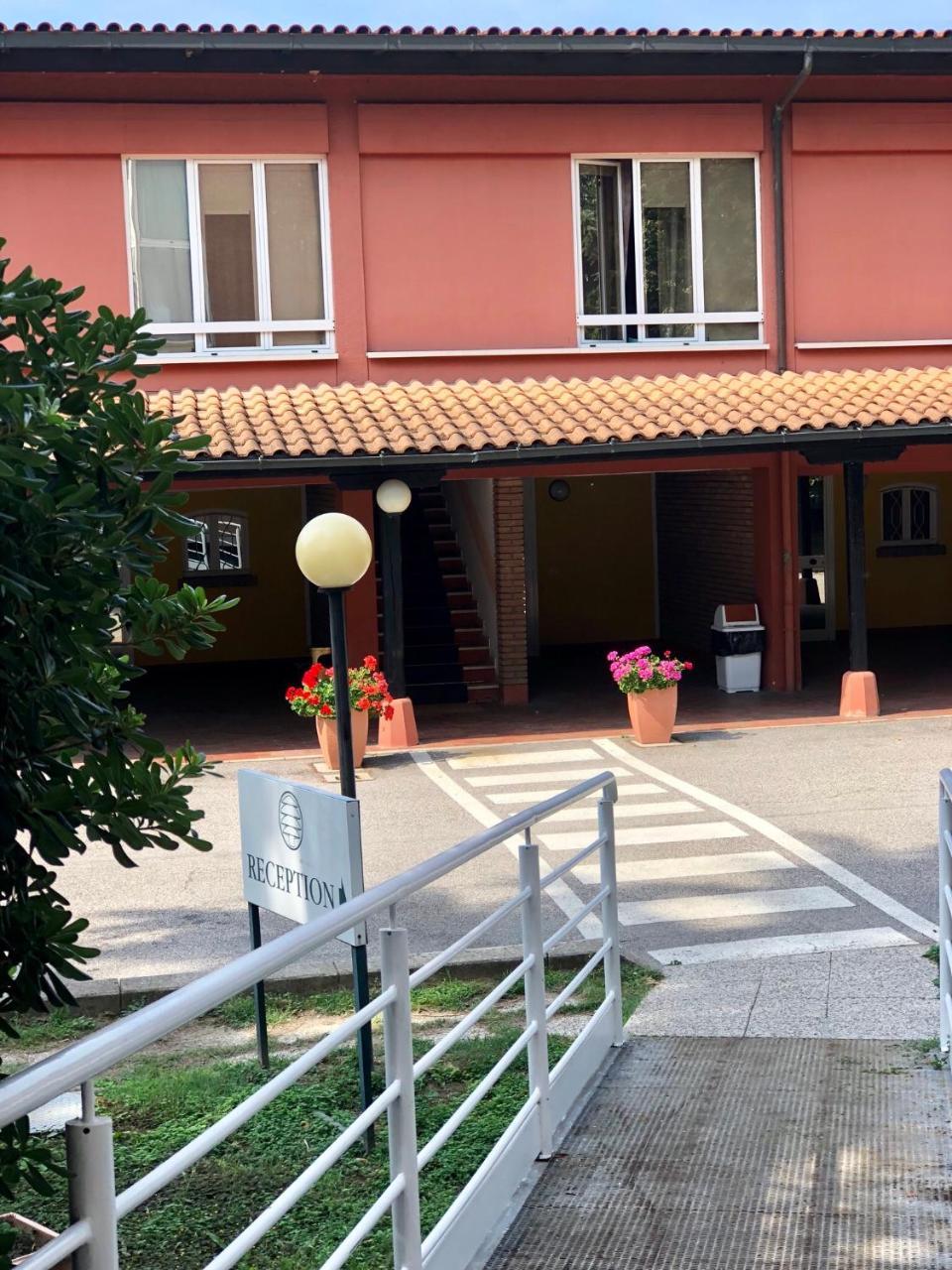 Green Park Bologna Residence Экстерьер фото